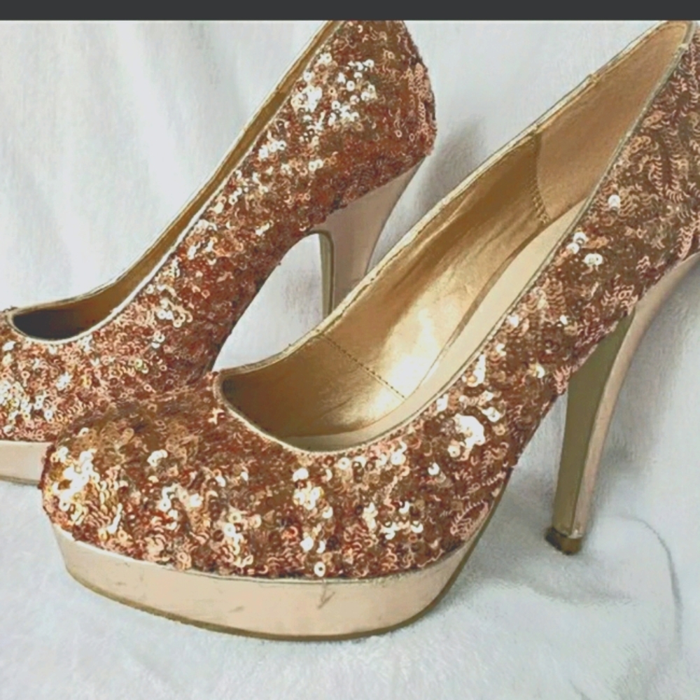 Olsenboye Size 7 Platform Heels